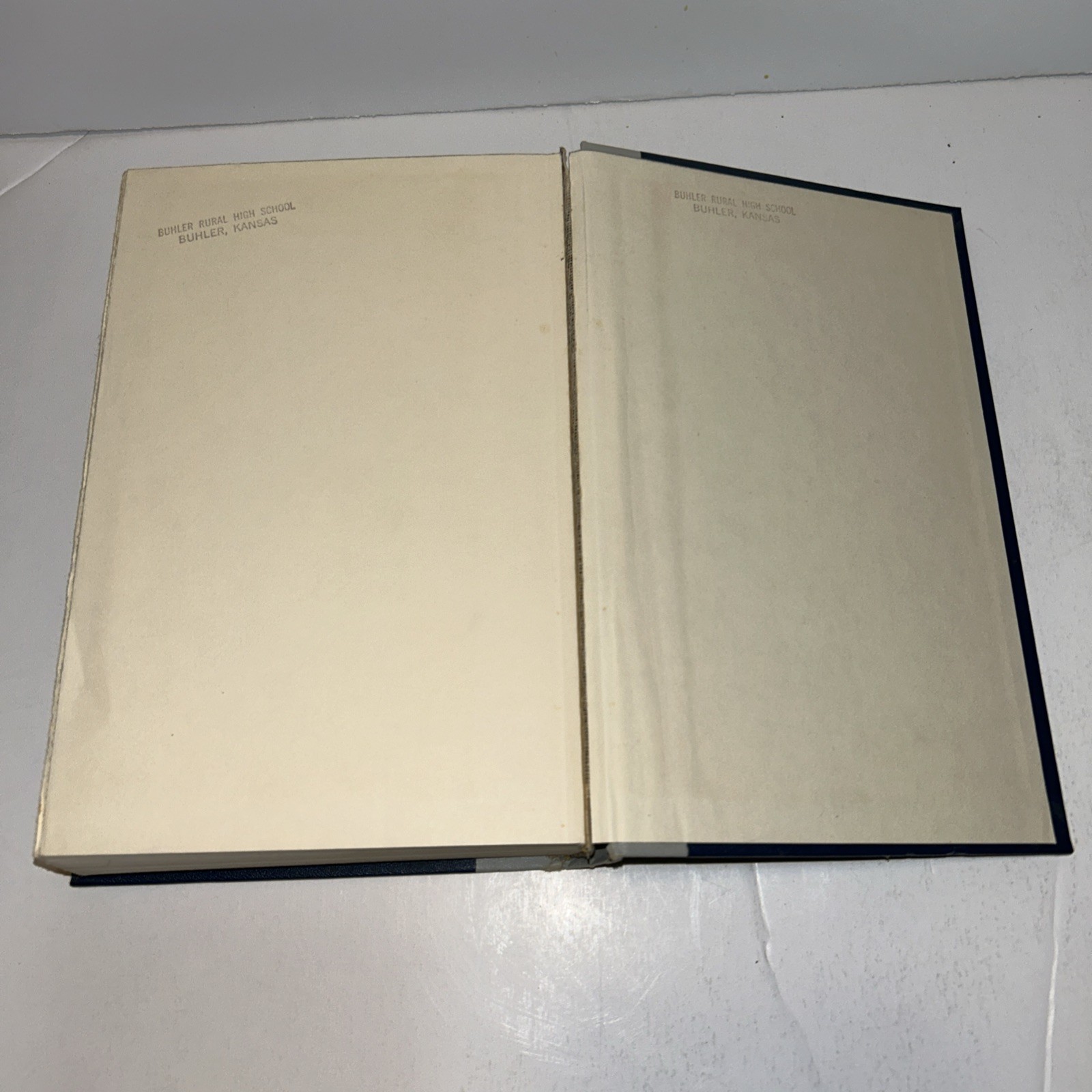 Hardcover Book Amy Vanderbilt’s Complete Book of Etiquette, Gracious Living 1963