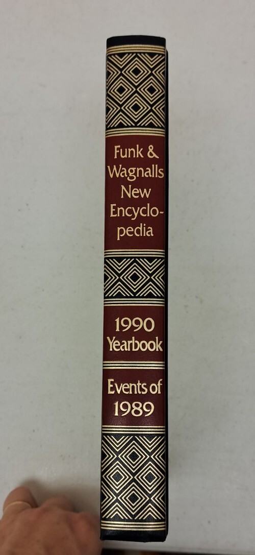 Funk & Wagnall’s New Encyclopedia 1990 Yearbook #430