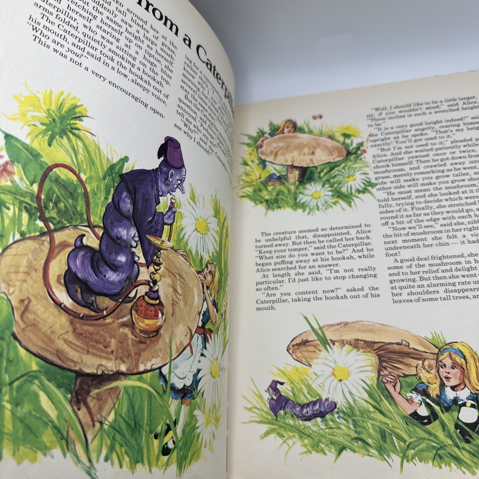 Vintage A Golden Book ~ LEWIS CARROLL’S ALICE IN WONDERLAND 1976