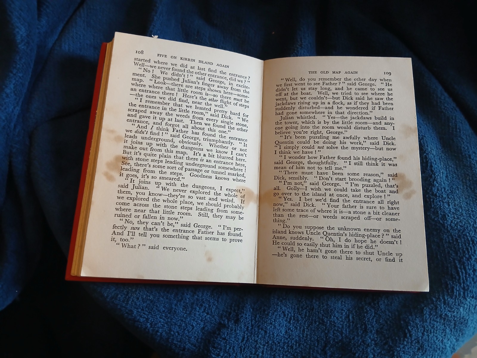 Five On Kirrin Island Again: Book. 1951 (36)