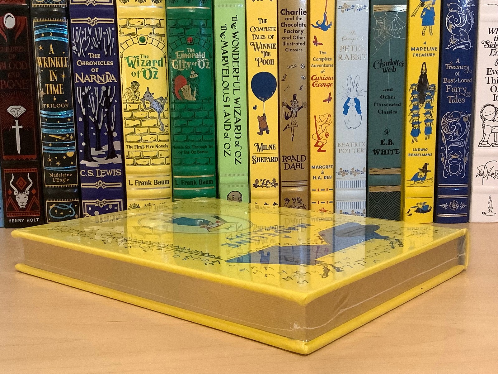 A Madeline Treasury by Ludwig Bemelmans – illustrated / leather-bound
