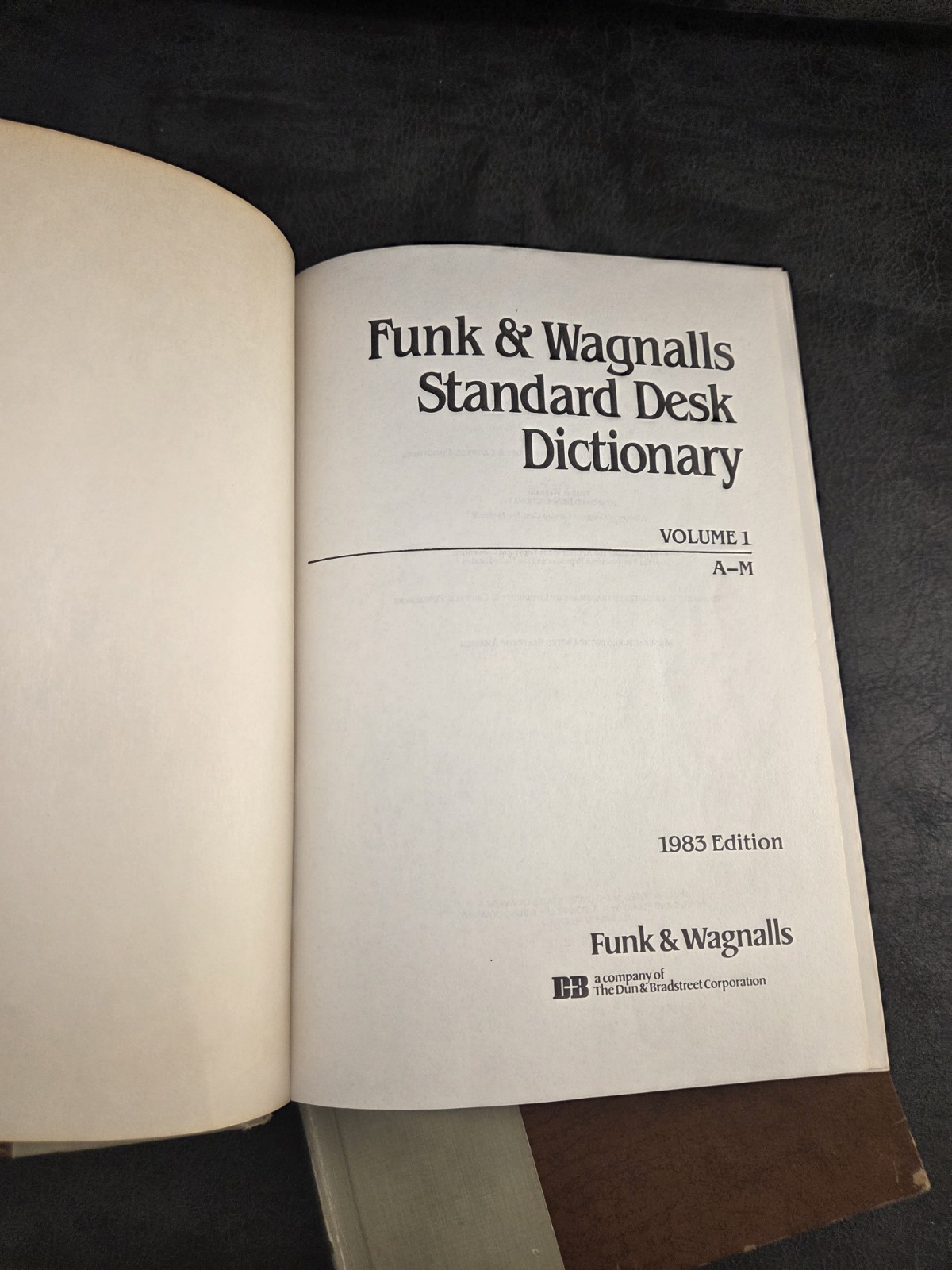 Vintage Funk & Wagnalls Standard Desk Dictionary 1983 2 Volume Set Books A-Z HC
