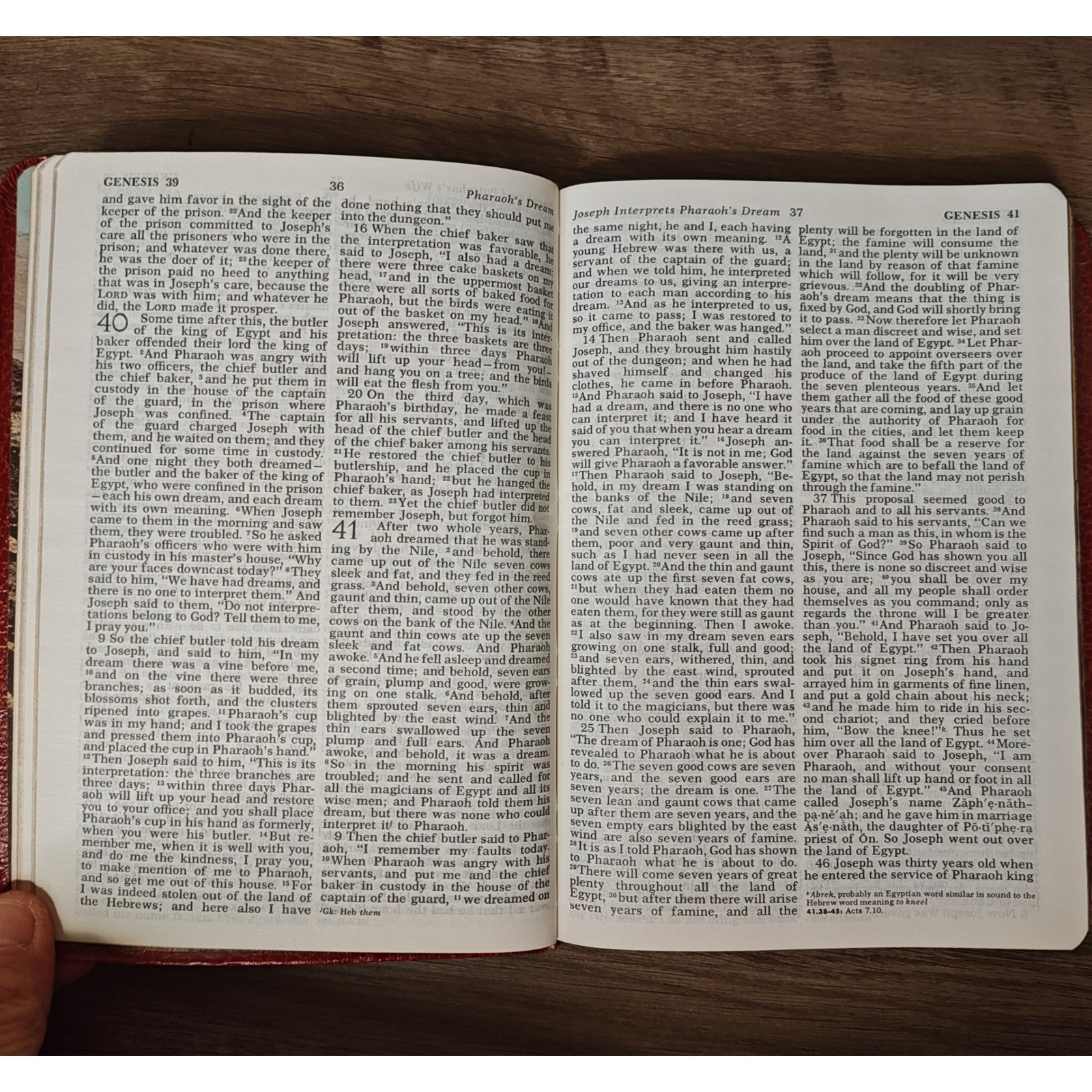 Thomas Nelson Holy Bible RSV Second Edition Red Faux Leather 1971 Vintage