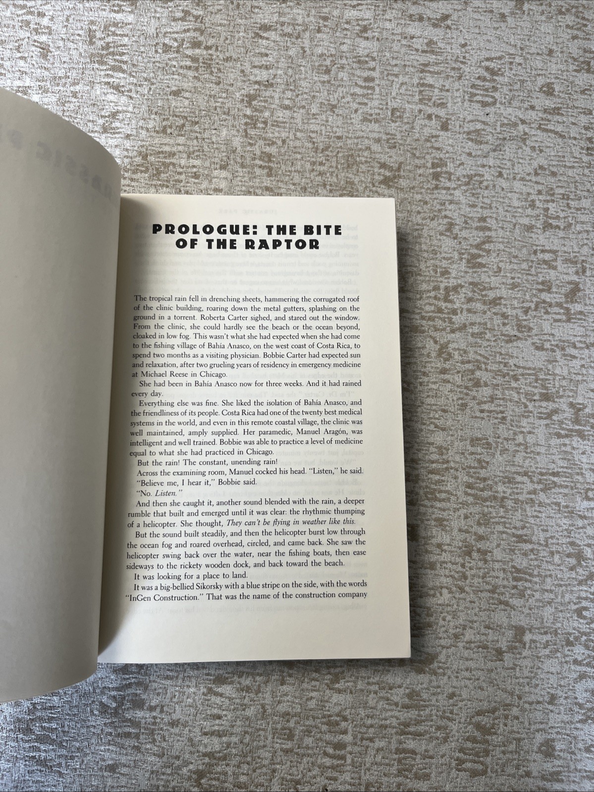 Jurassic Park, Michael Crichton. Knopf 1990. First Printing.