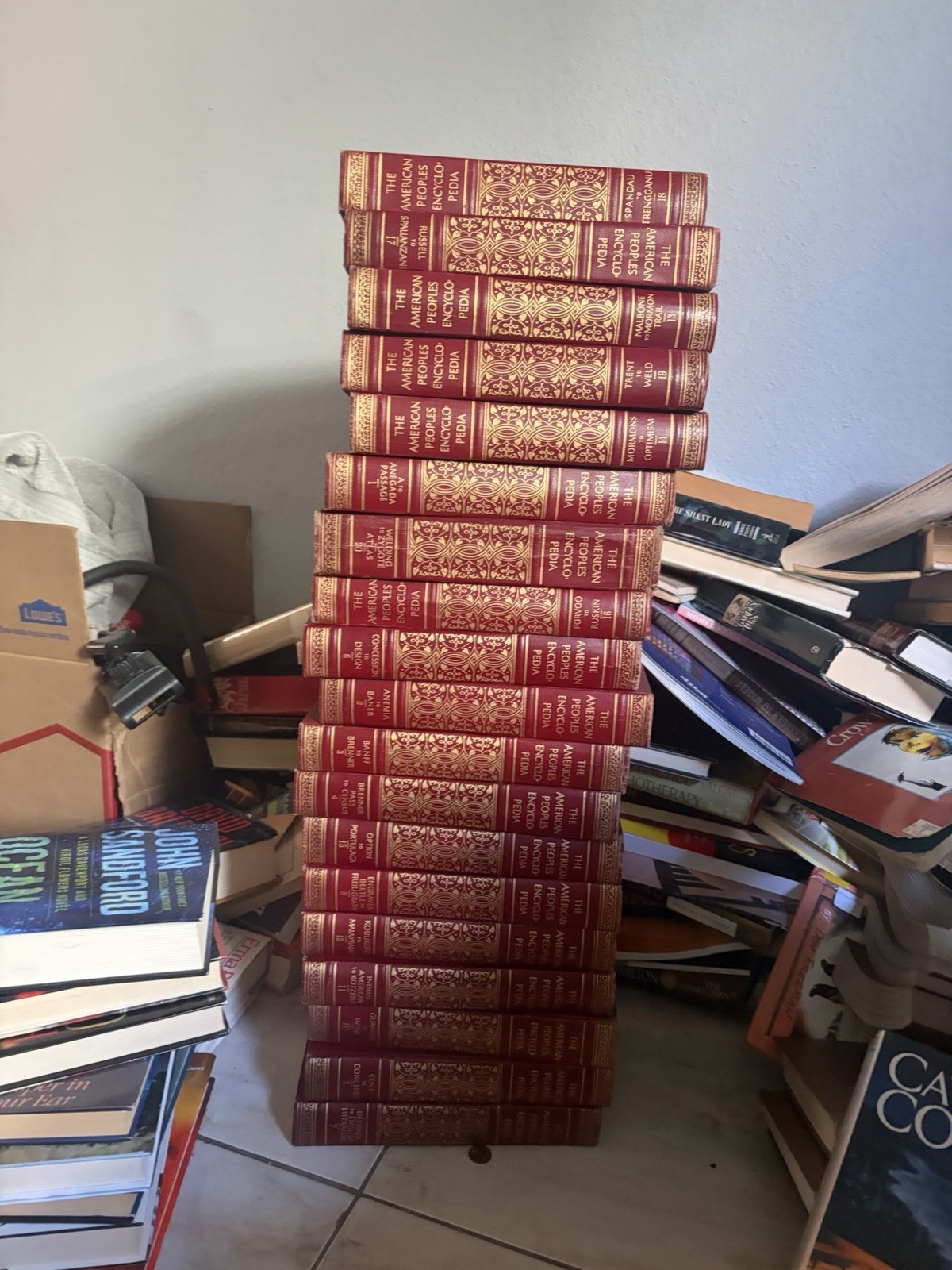 Vintage The American Peoples Encyclopedia – 19 Volume Set – Red & Gold Staging