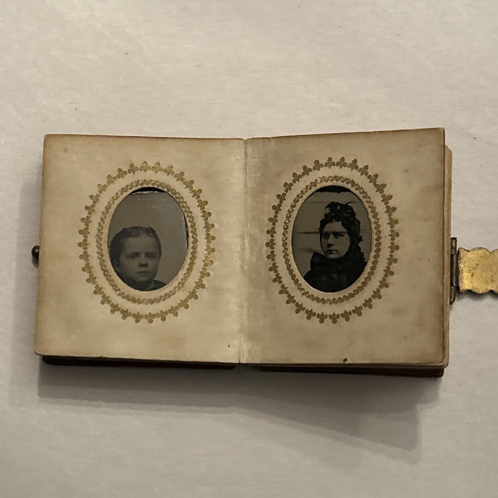 Antique Victorian Miniature Fairy Album w 18 Gem Tintypes Leather Brass Clasp