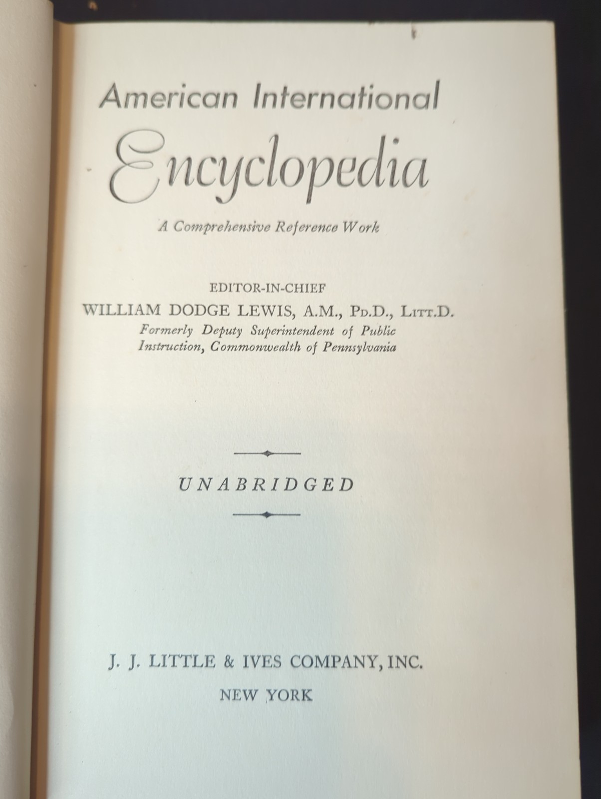 The American International Encyclopedia Set of 16 Encyclopedias 1954 Red Gold