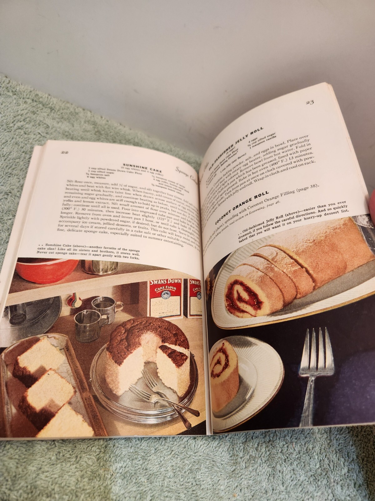 1934 General Foods The Latest Cake Secrets Cook Book Recipes Illustrated