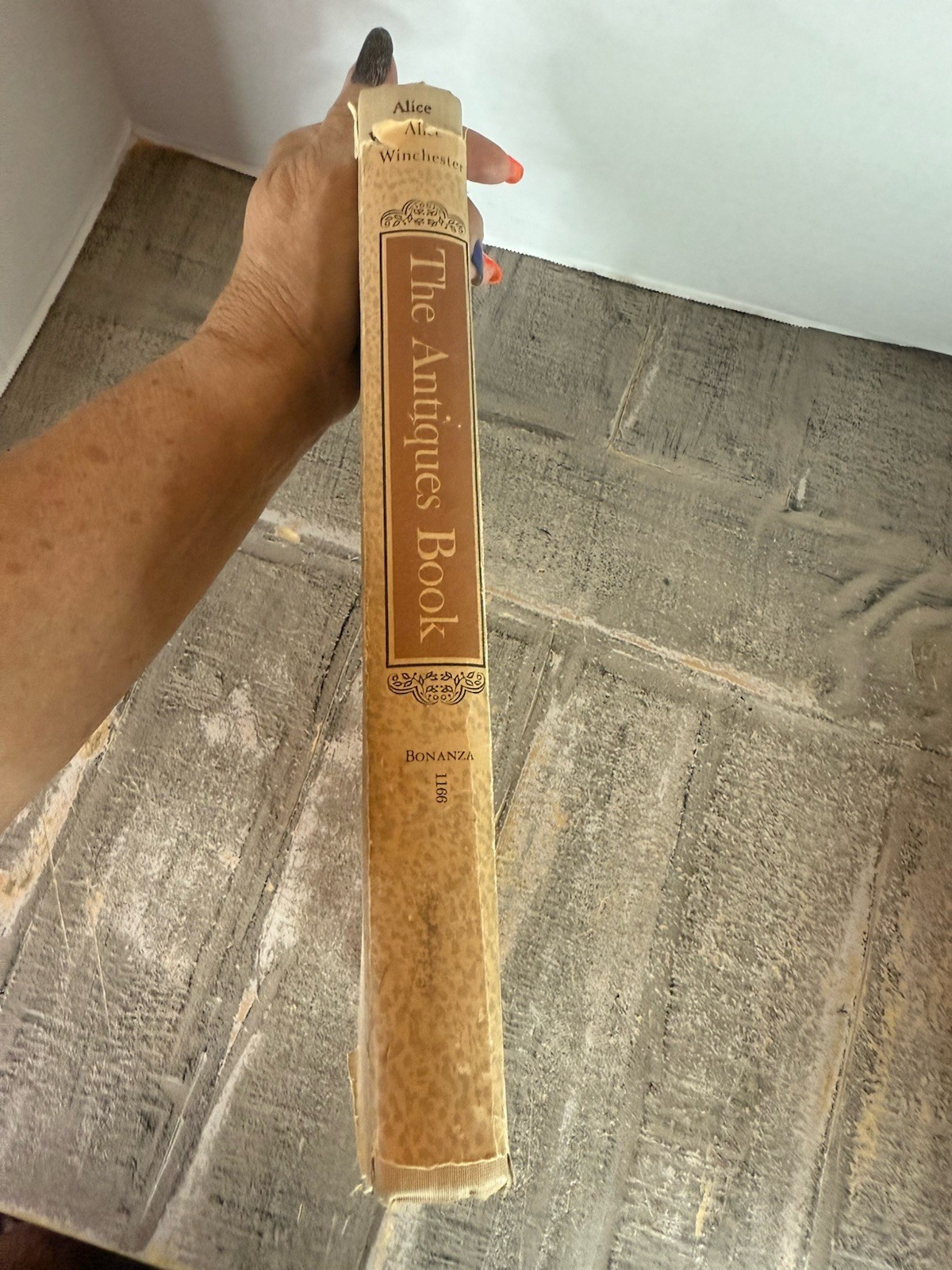 The Antiques Book