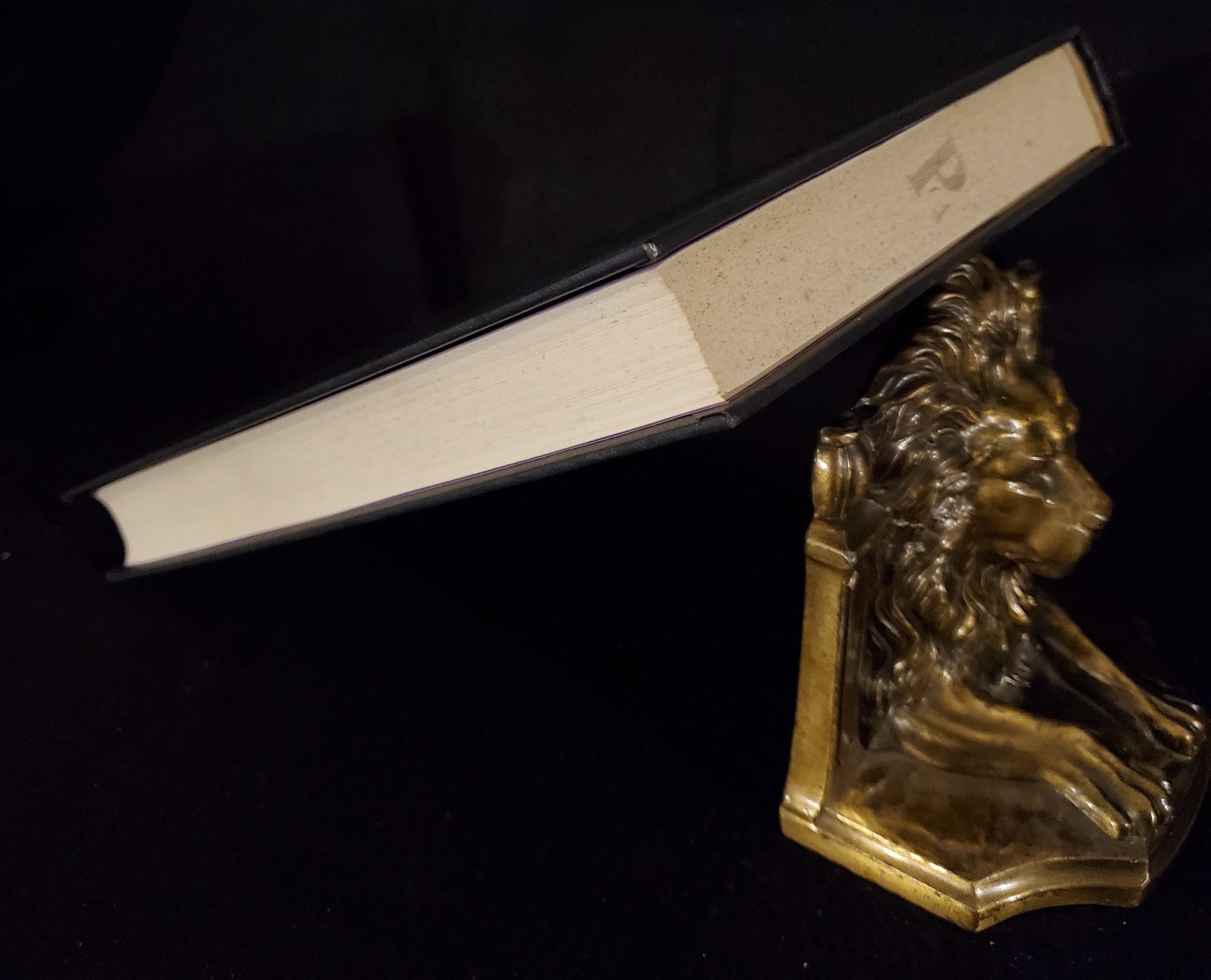 The Decline and Fall of the Roman Church Martin, Malachi Published byHCDJ (1981)