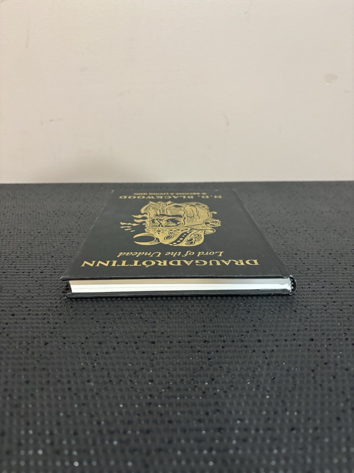 Draugadrottinn Lord of the Undead – N.D. Blackwood (Become a Living God, 2021)