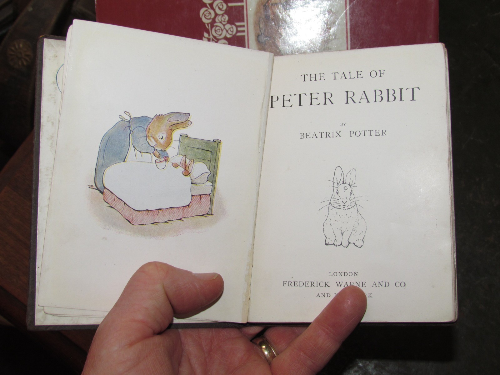 1907 BEATRIX POTTER THE TALE OF PETER RABBIT – very early Frederick Warne ed