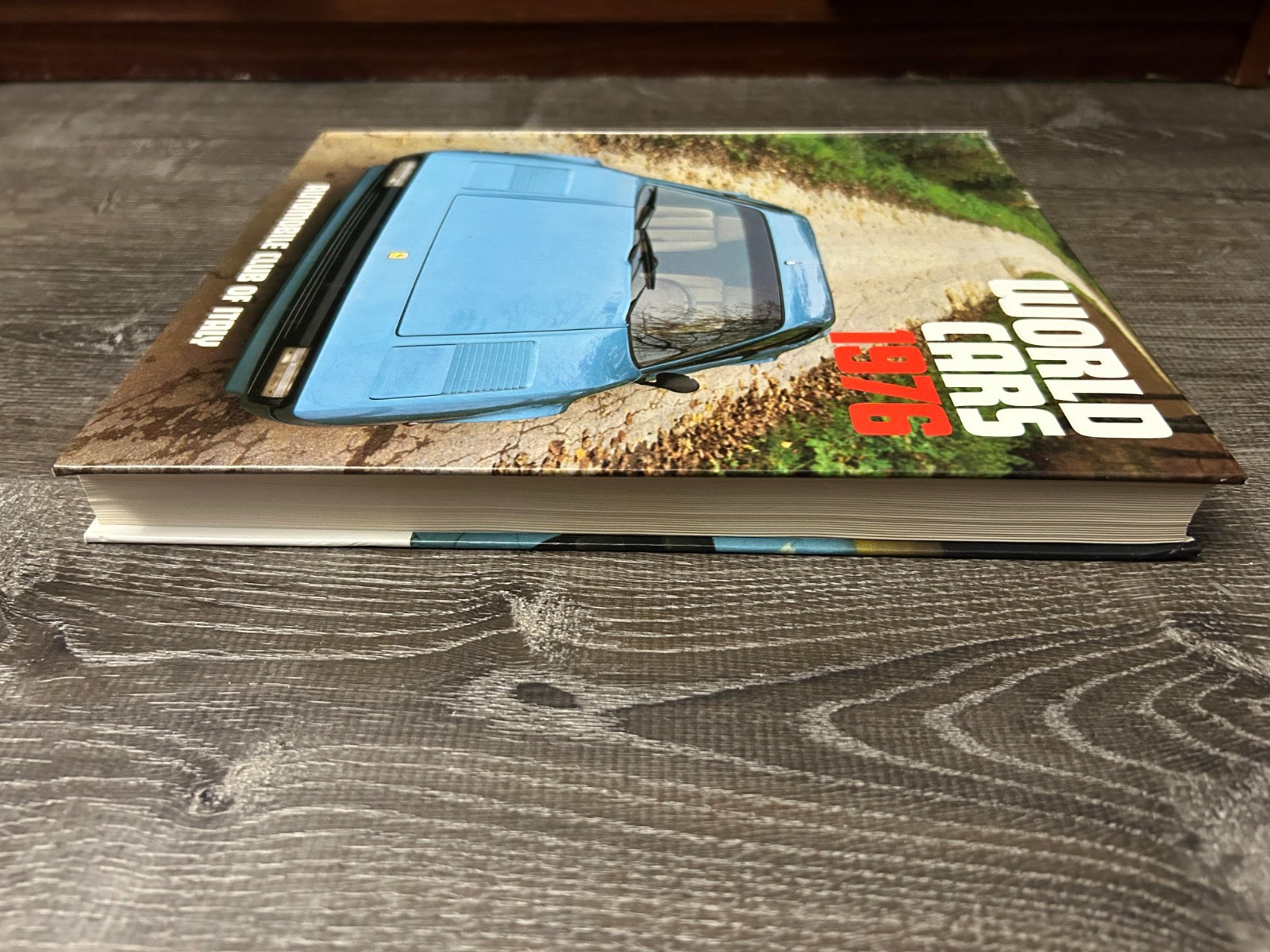 World Cars 1976 Vintage Book The Automobile Club of Italy Herald Books New York