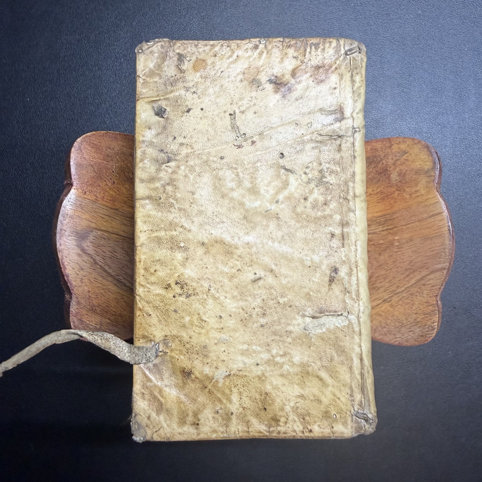 ✝️ 1625 Coeffeteau Magdeleine Penitence French Devotional Vellum Ex-Libris