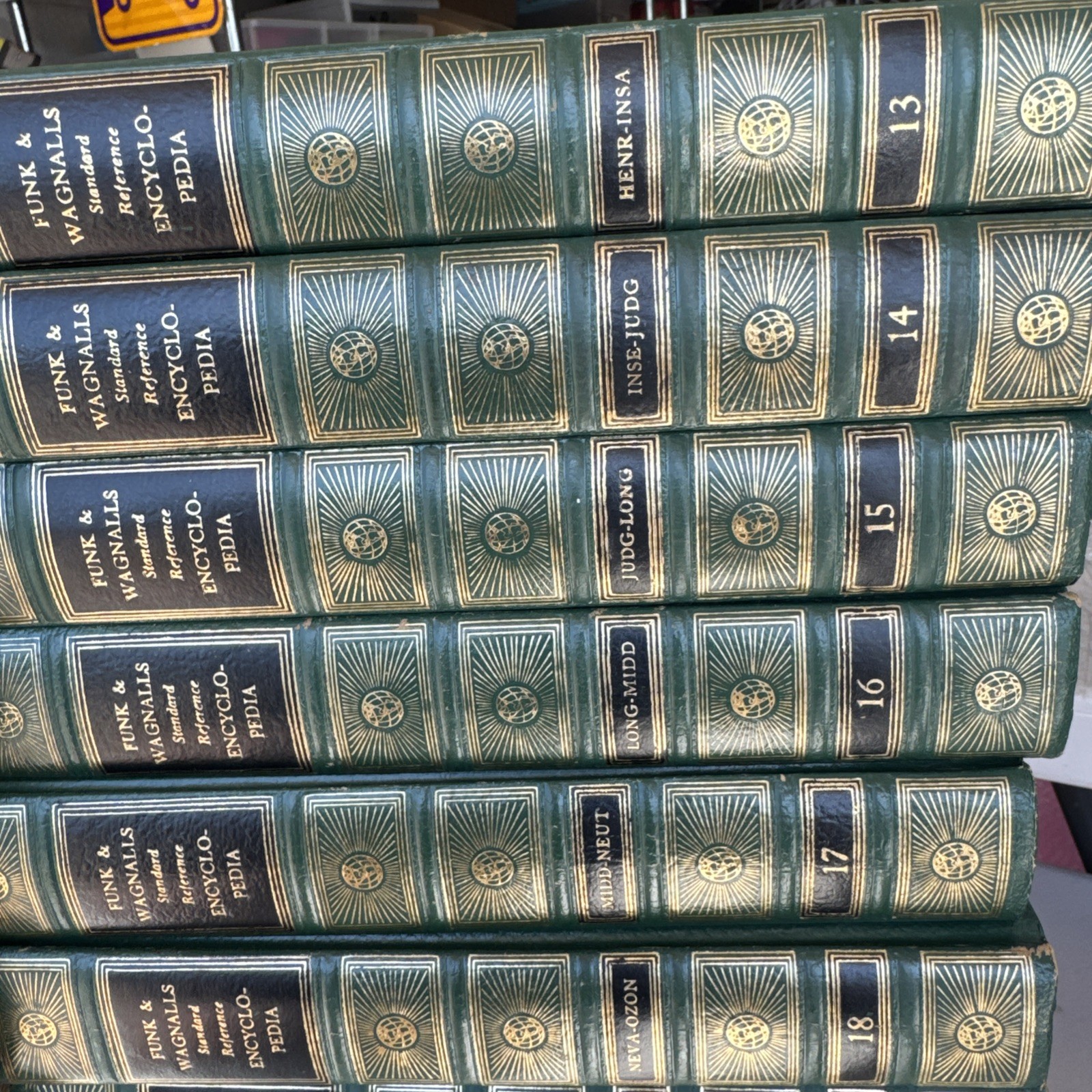 Funk & Wagnalls Standard Reference Encyclopedia Complete 1-25 (1959-1960)