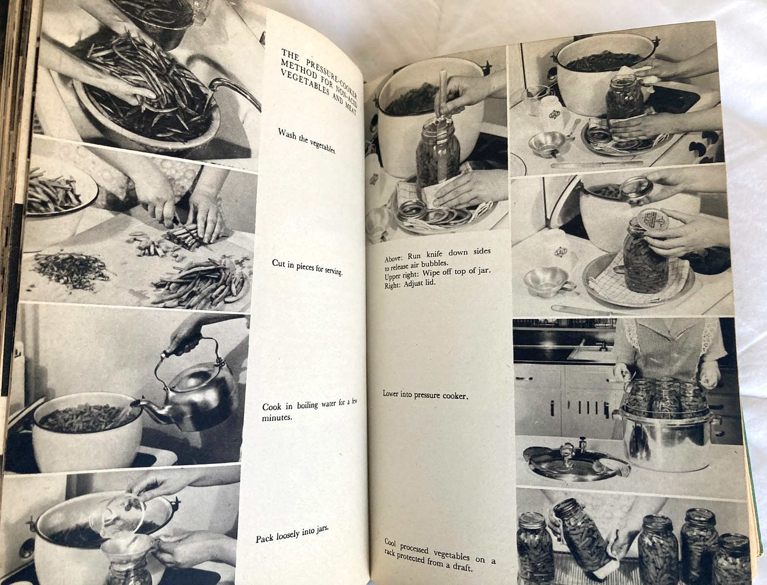 Vintage THE BASIC COOKBOOK by Marjorie Heseltine & Ula Dow 1947 Houghton Mifflin