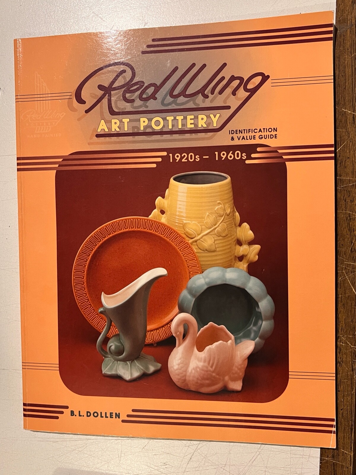 SOFT COVER BOOK: RED WNG CATALOG GUIDE 1997