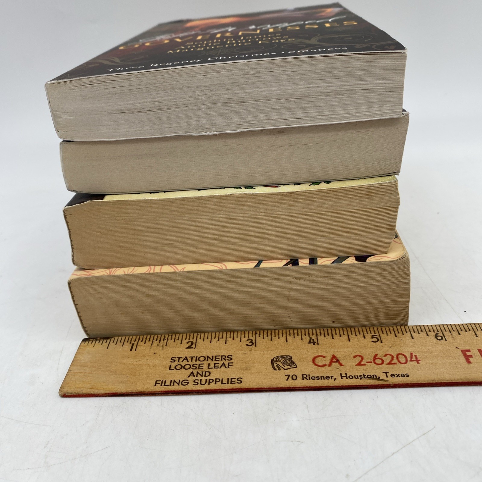 Lot of 4 Omnibus Editions Romance Trade Paperback Novels 12 Stories -Description