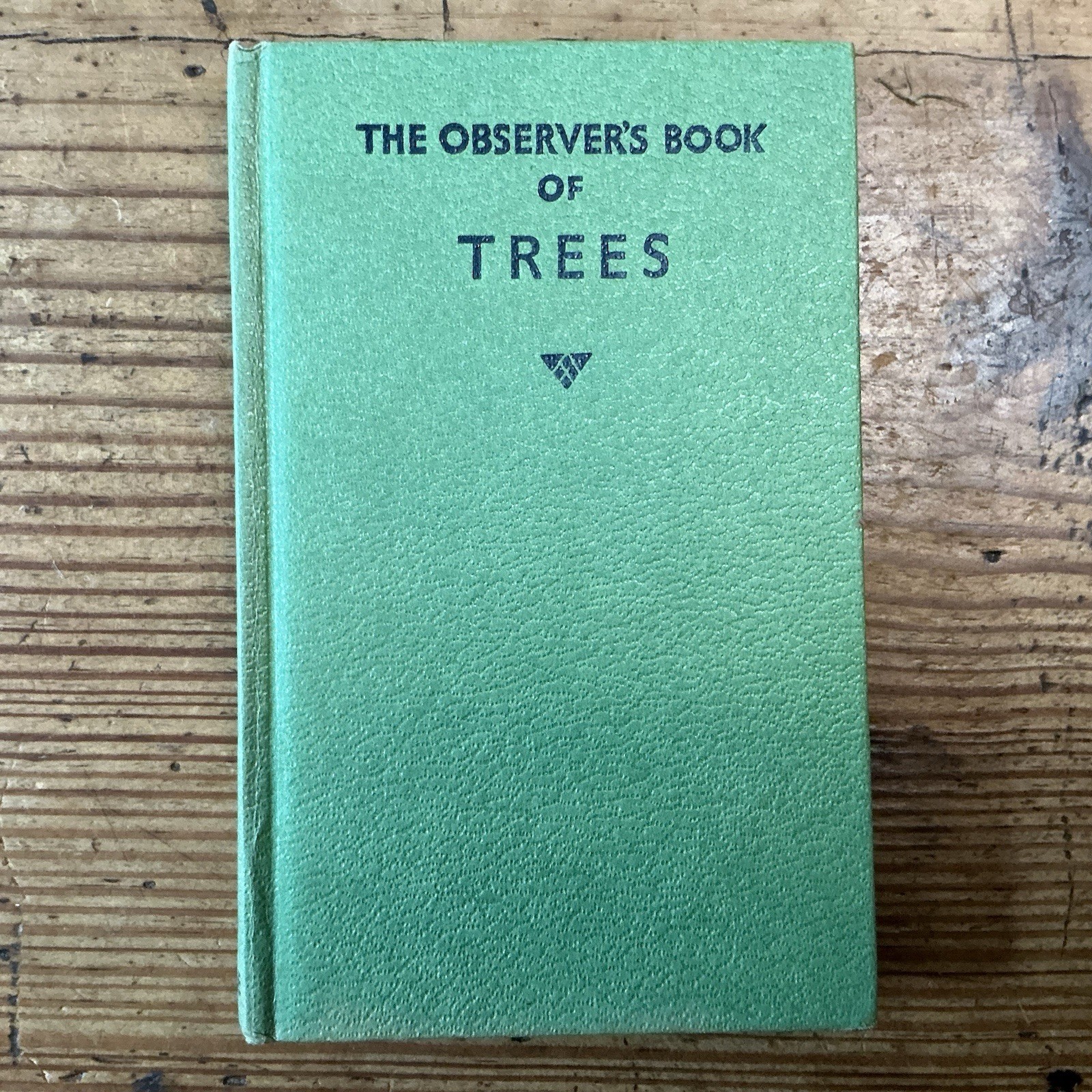 lot Of 2 THE OBSERVER’S BOOK OF CATS / TREES – Pocket Books Vintage Very Good