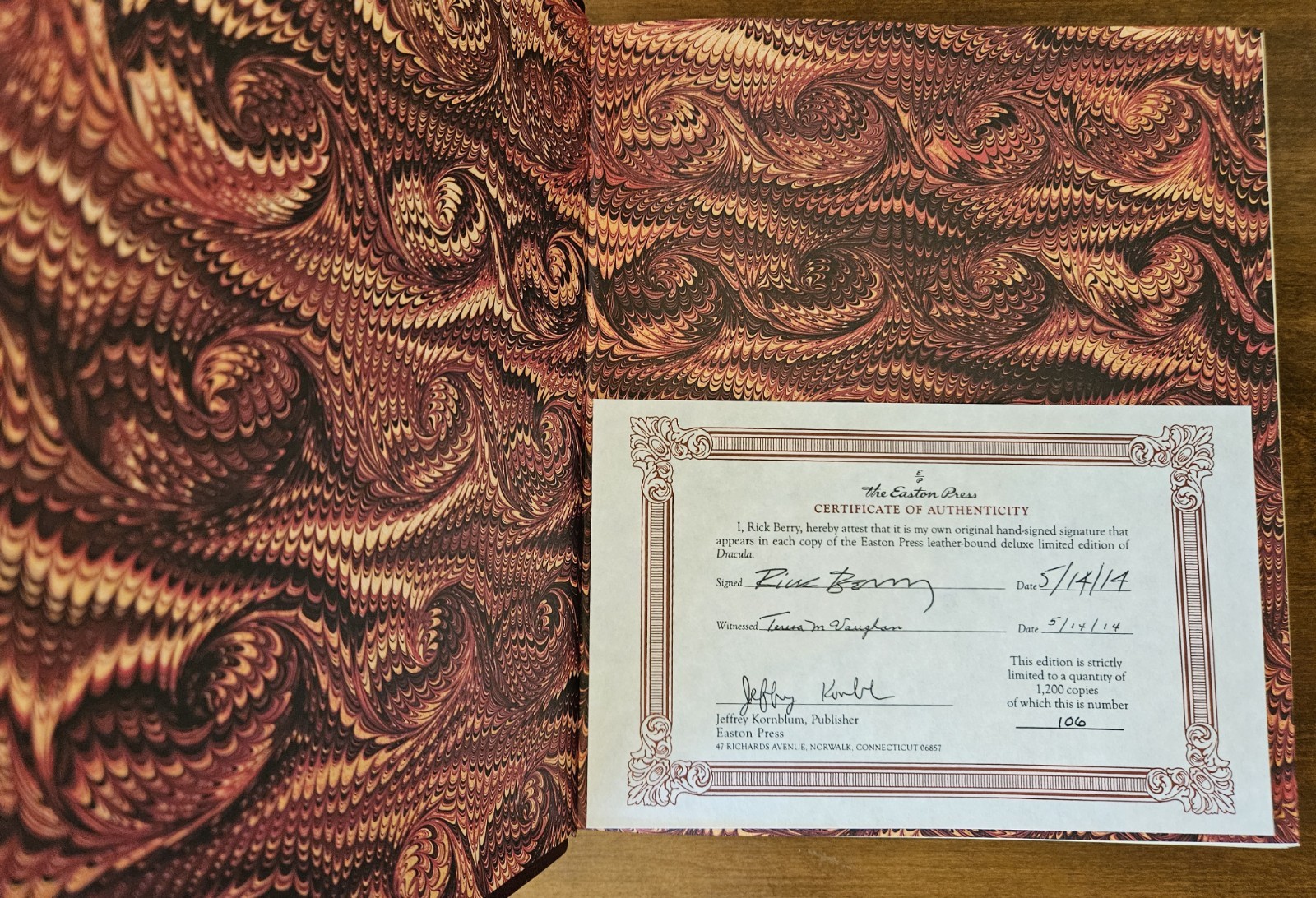 EASTON PRESS Dracula Bram Stoker Deluxe Signed by Rick Berry Limited Edition!