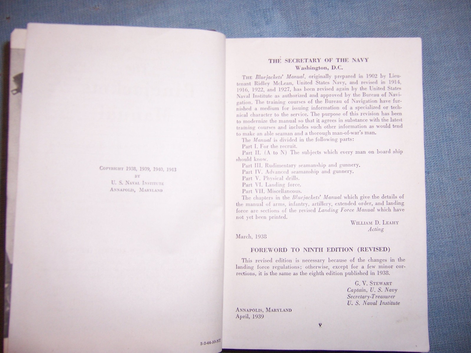 THE BLUEJACKETS’ MANUAL – 1943/SC/Military & War/WWII 1939-45