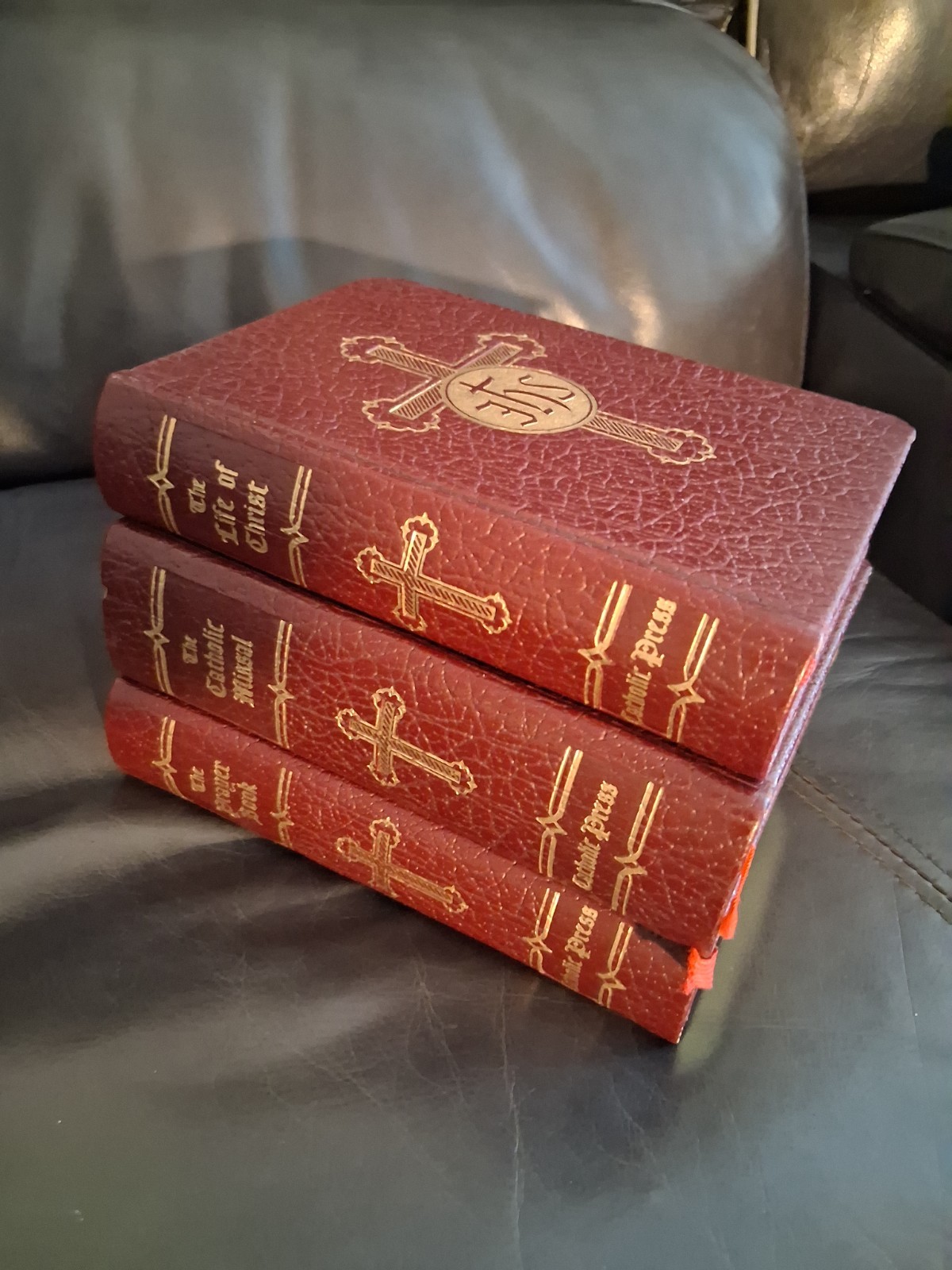 Catholic Press Set 3 Prayer Books, Missal, Life Of Christ Leather Bound HB 1954