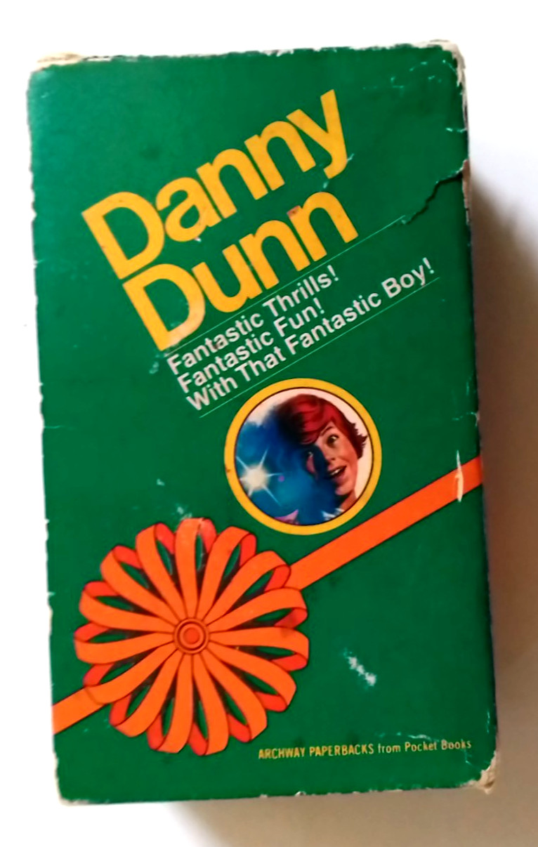 “DANNY DUNN” 1970″s POCKET BOOKS PAPERBACK 5 VOL BOX SET JAY WILLIAMS; ABRASHKIN