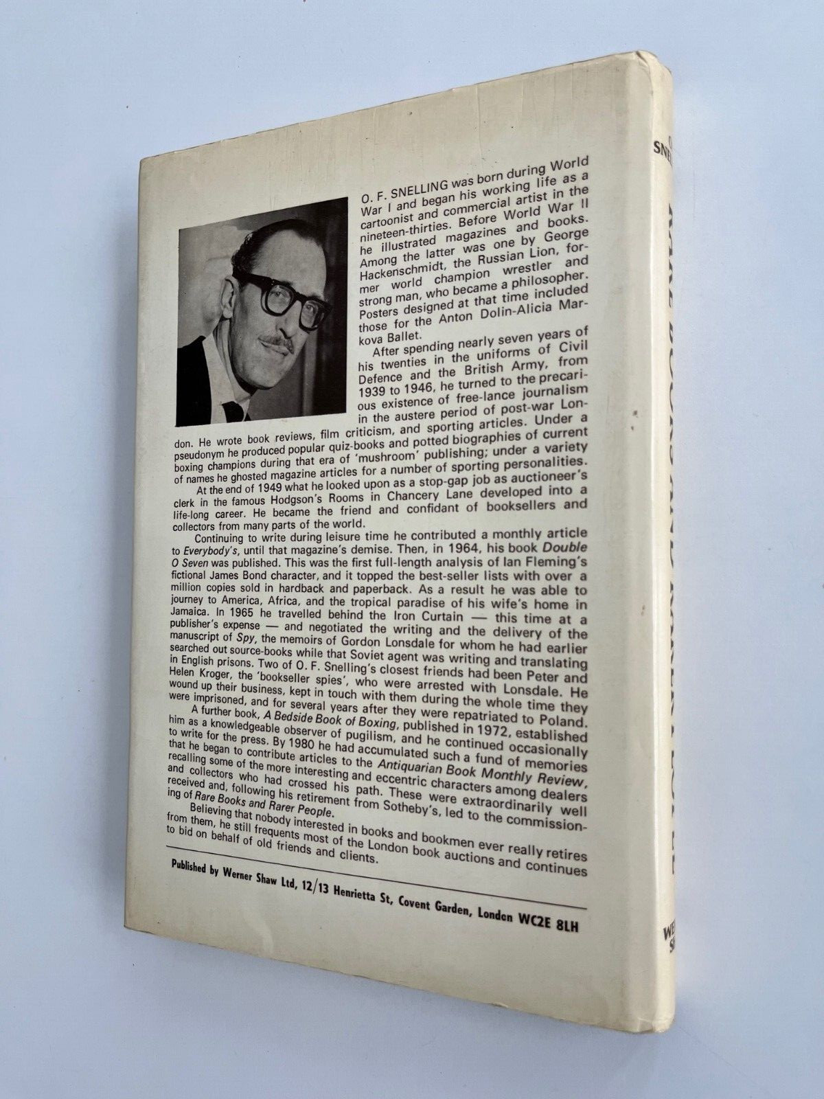 RARE BOOKS AND RARER PEOPLE By O. F Snelling 1982 First Edition HC/DJ Collecting