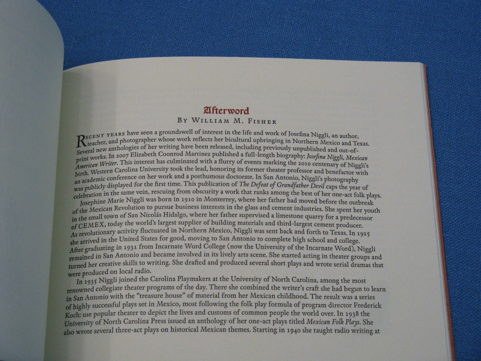 BOOK CLUB OF TEXAS 2010. THE DEFEAT OF GRANDFATHER DEVIL SPANISH PLAY 1/350