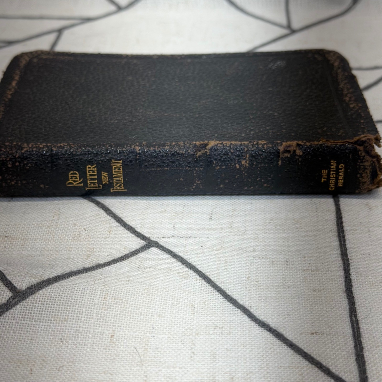 The Christian Herald New Testament 1900 Pocket Size Black Red Letter Edition