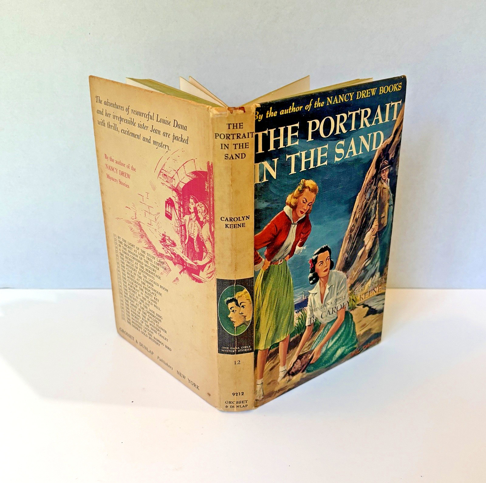 1943 The PORTRAIT in the SAND Keene Dana Girls Mystery Series 12 Vtg Hardback YA