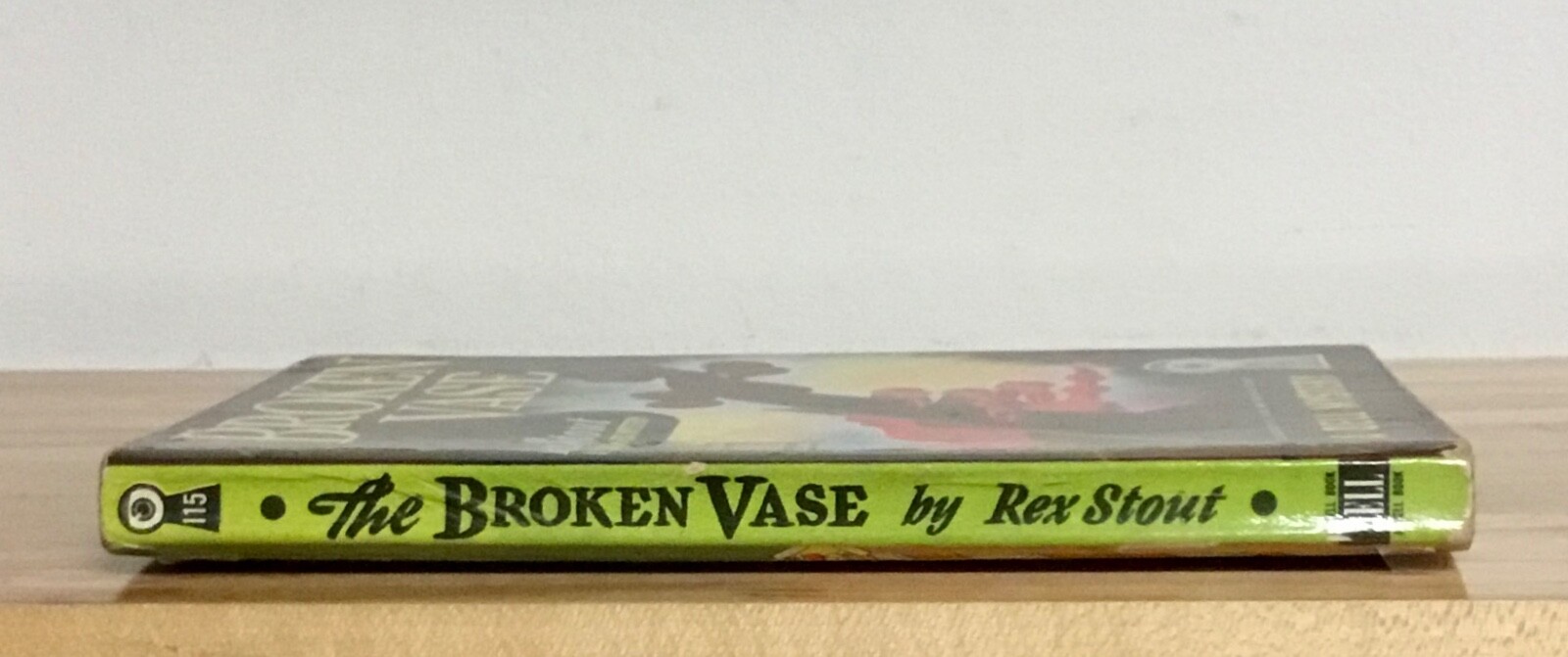 Broken Vase by Rex Stout Mass Market PB Vintage Book Acceptable Con