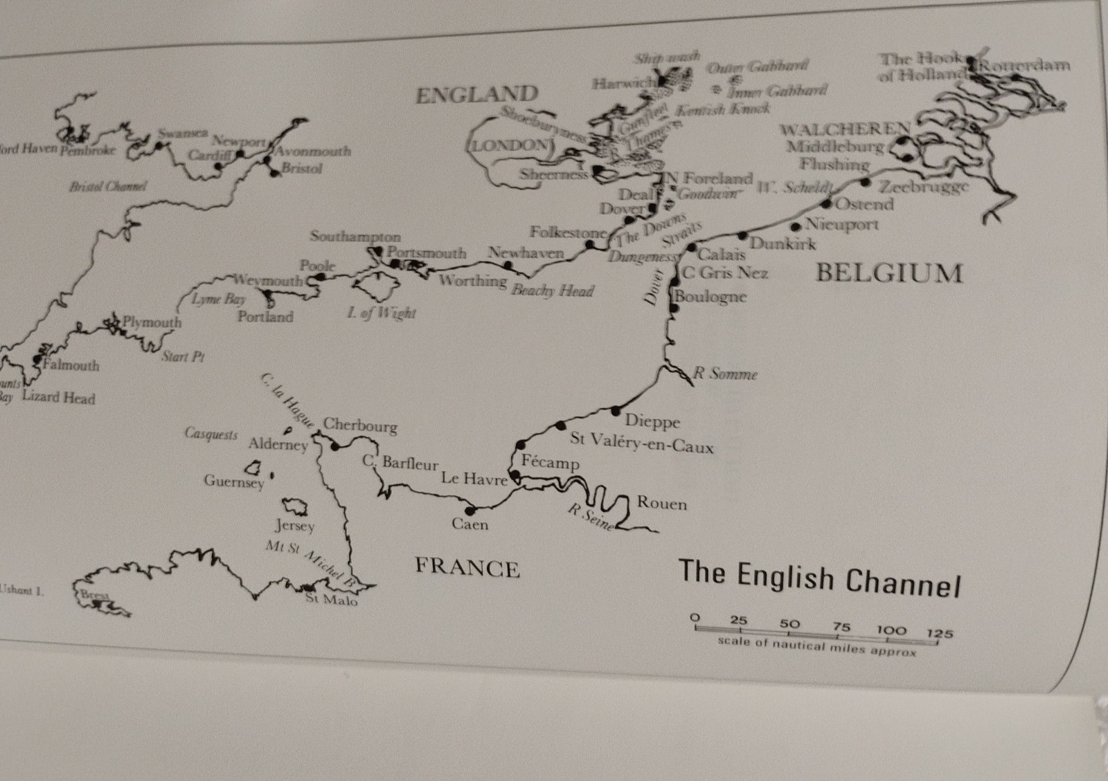 Hold the Narrow Sea Naval Warfare in the English Channel Peter Smith 1st Edition