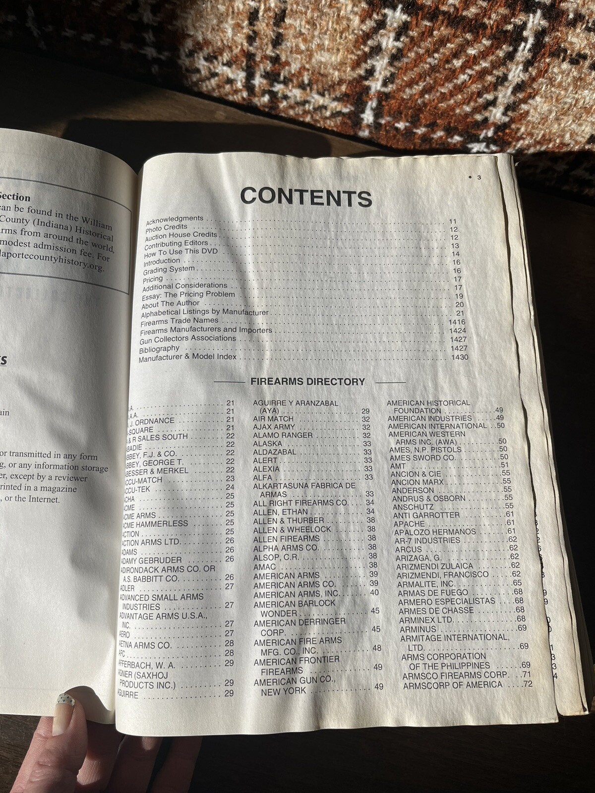 Standard Catalog of Firearms: The Collector’s Price and Reference Guide Gun Book