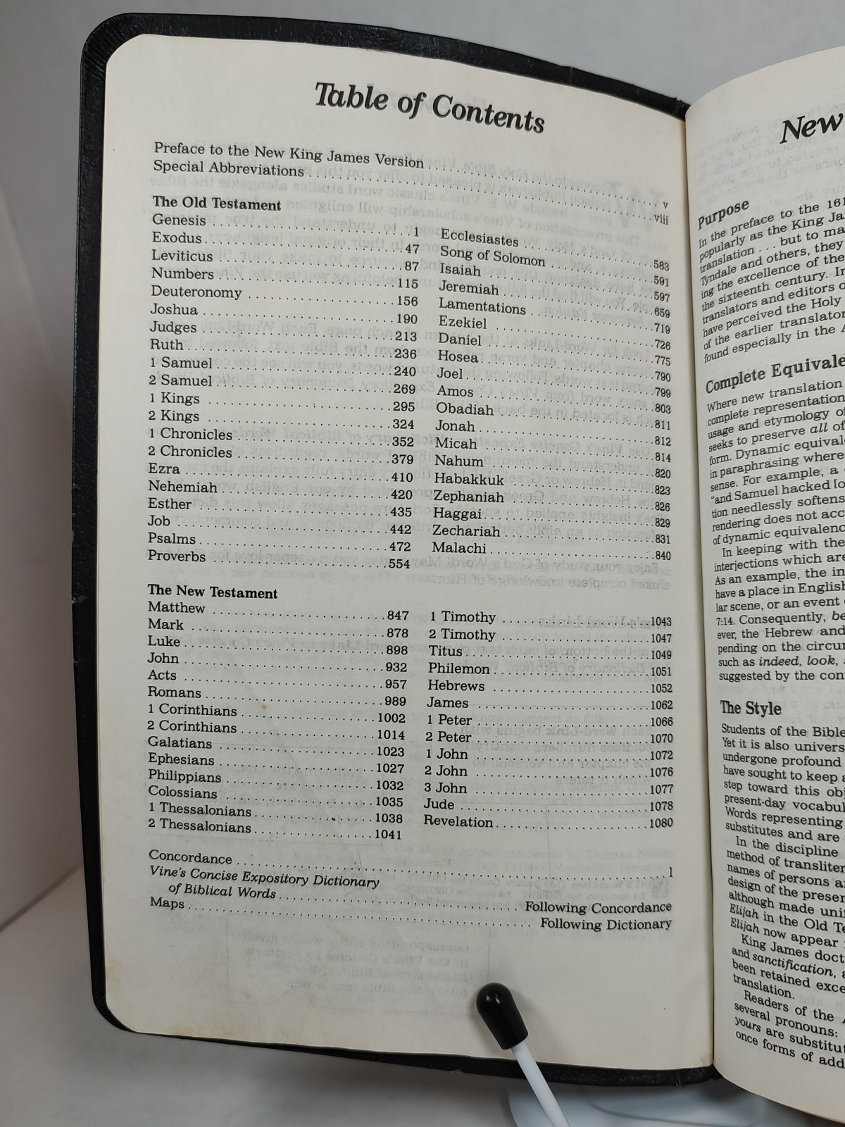 Vine’s Expository Reference Edition Holy Bible NKJV 1997 Black Bonded Leather