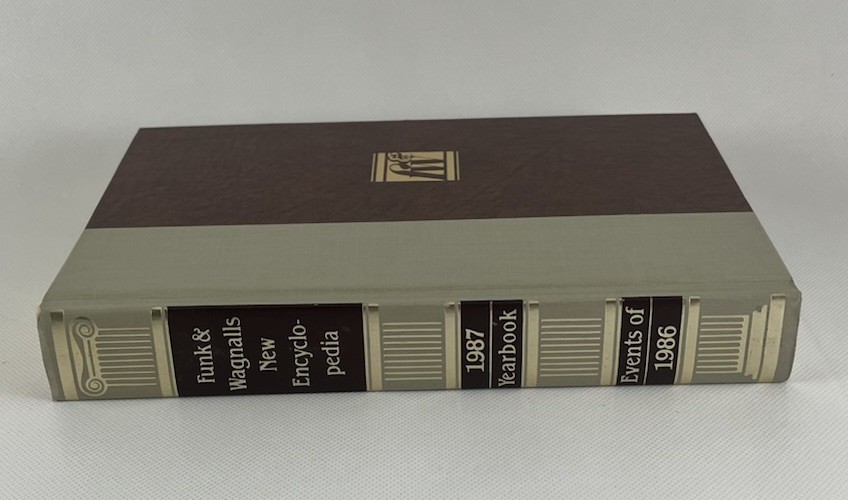Funk & Wagnalls New Encyclopedia 1987 Yearbook Events Of 1986 Hardcover
