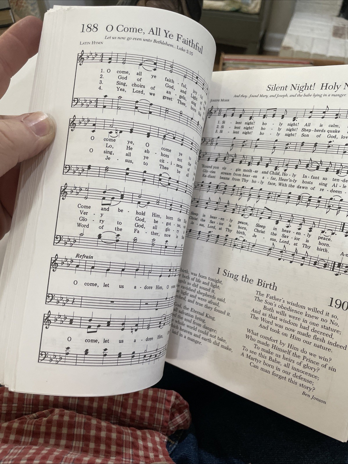 Sing Joyfully Hymn Book Spiral Bound 683 Pages VG