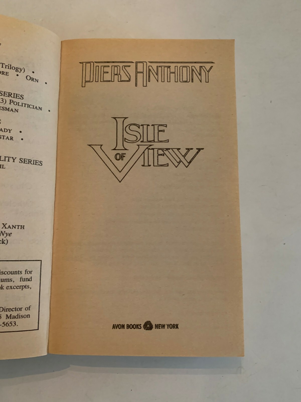 1990 Isle Of View by Piers Anthony Avon Paperback