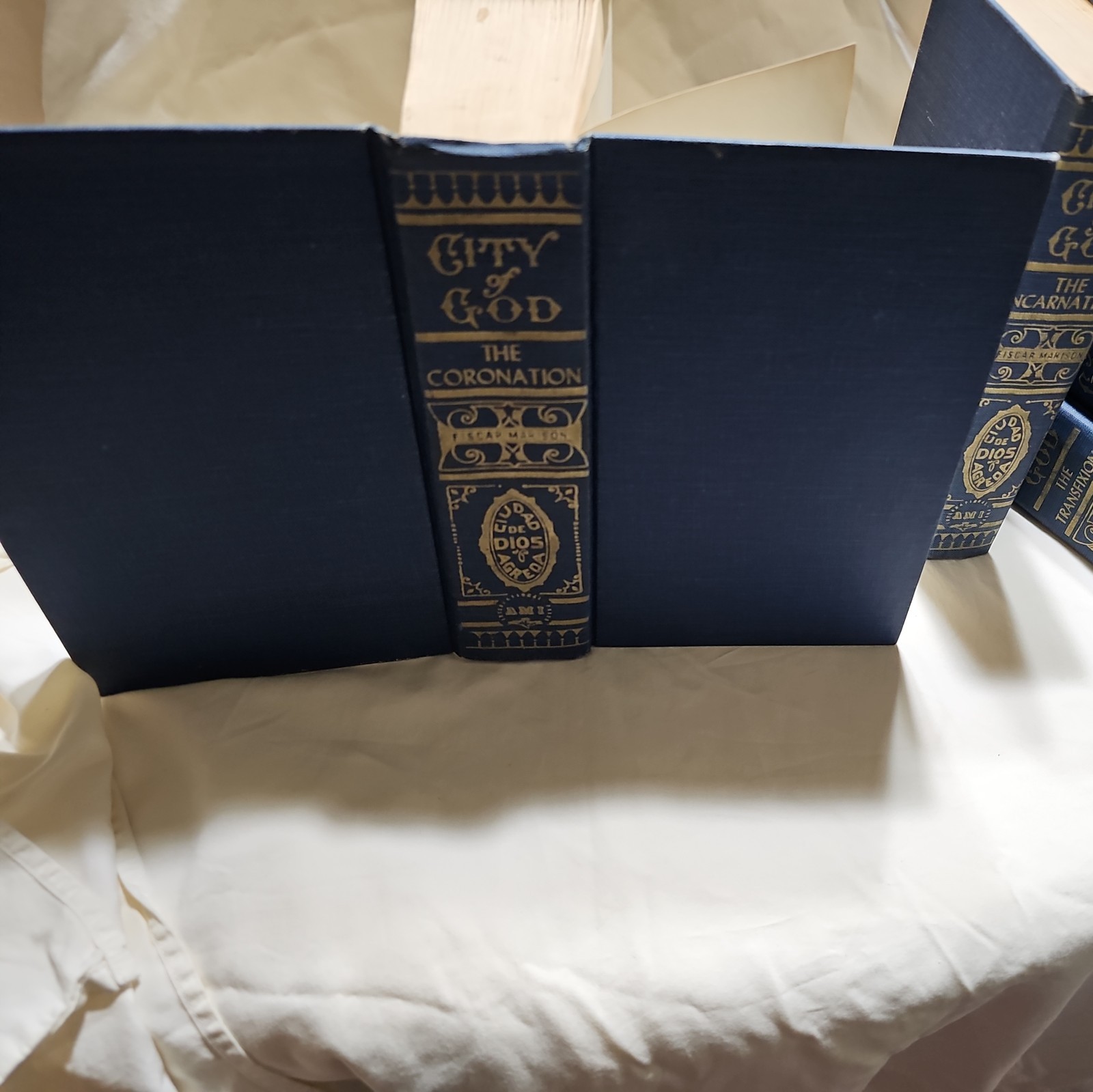 CITY OF GOD 4 VOLUME SET – TRANSLATED by FISCAR MARISON – HB 1971 VINTAGE.