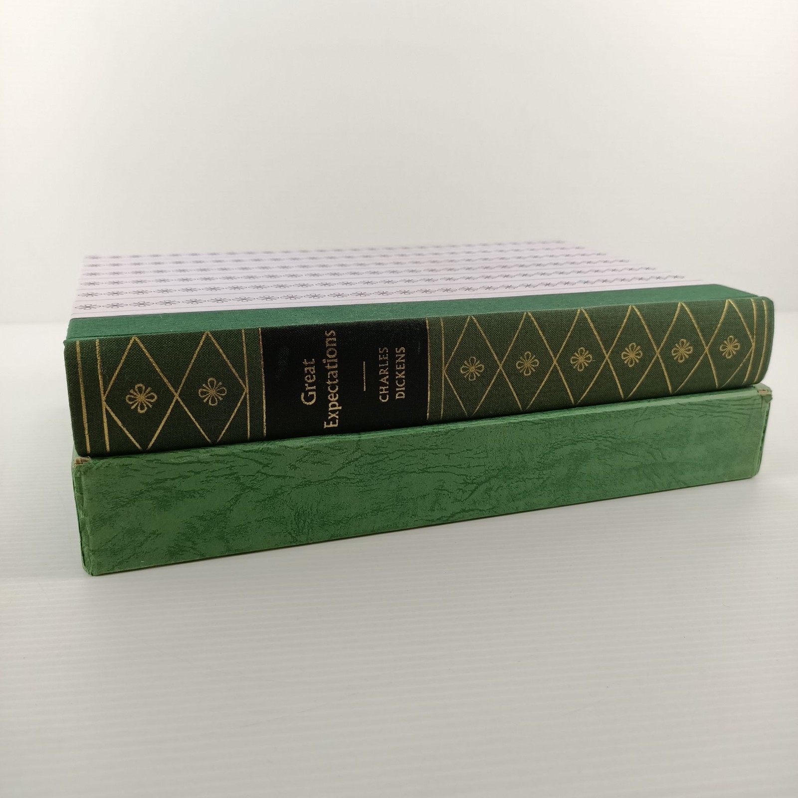 Folio Society Great Expectations Charles Dickens 1981 Illustrated Slipcase Book