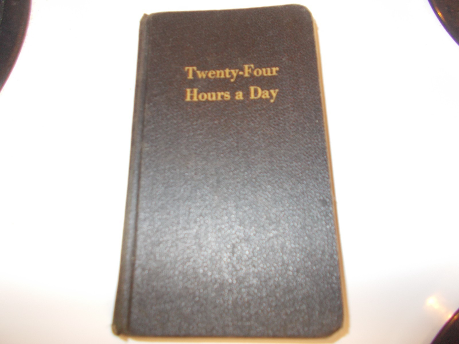 Twenty-Four Hours A Day Vintage Round Corners Alcoholics Anonymous Book