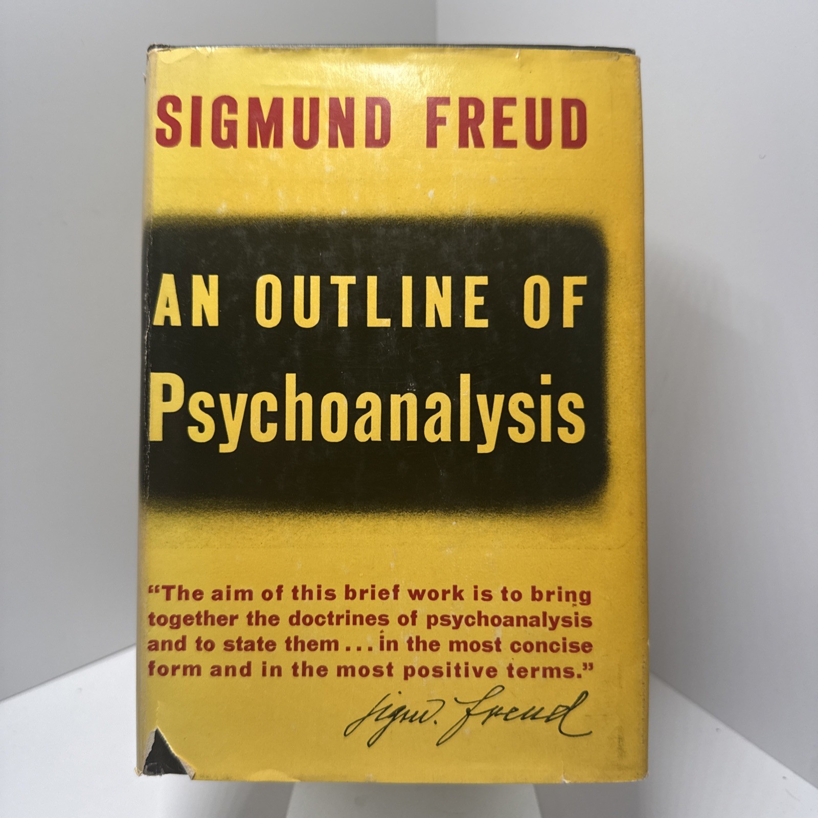 Sigmund Freud – An Outline of Psychoanalysis First Printing 1949 Norton HCDJ