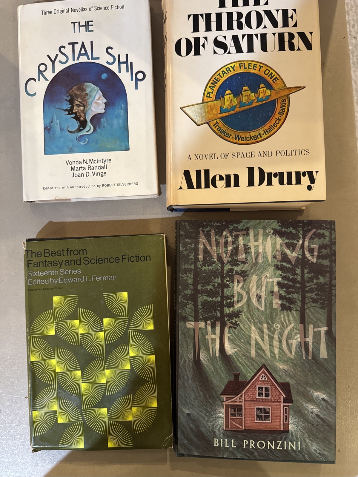 Mixed Lot of 30 Sci-Fi Novels HCDJ