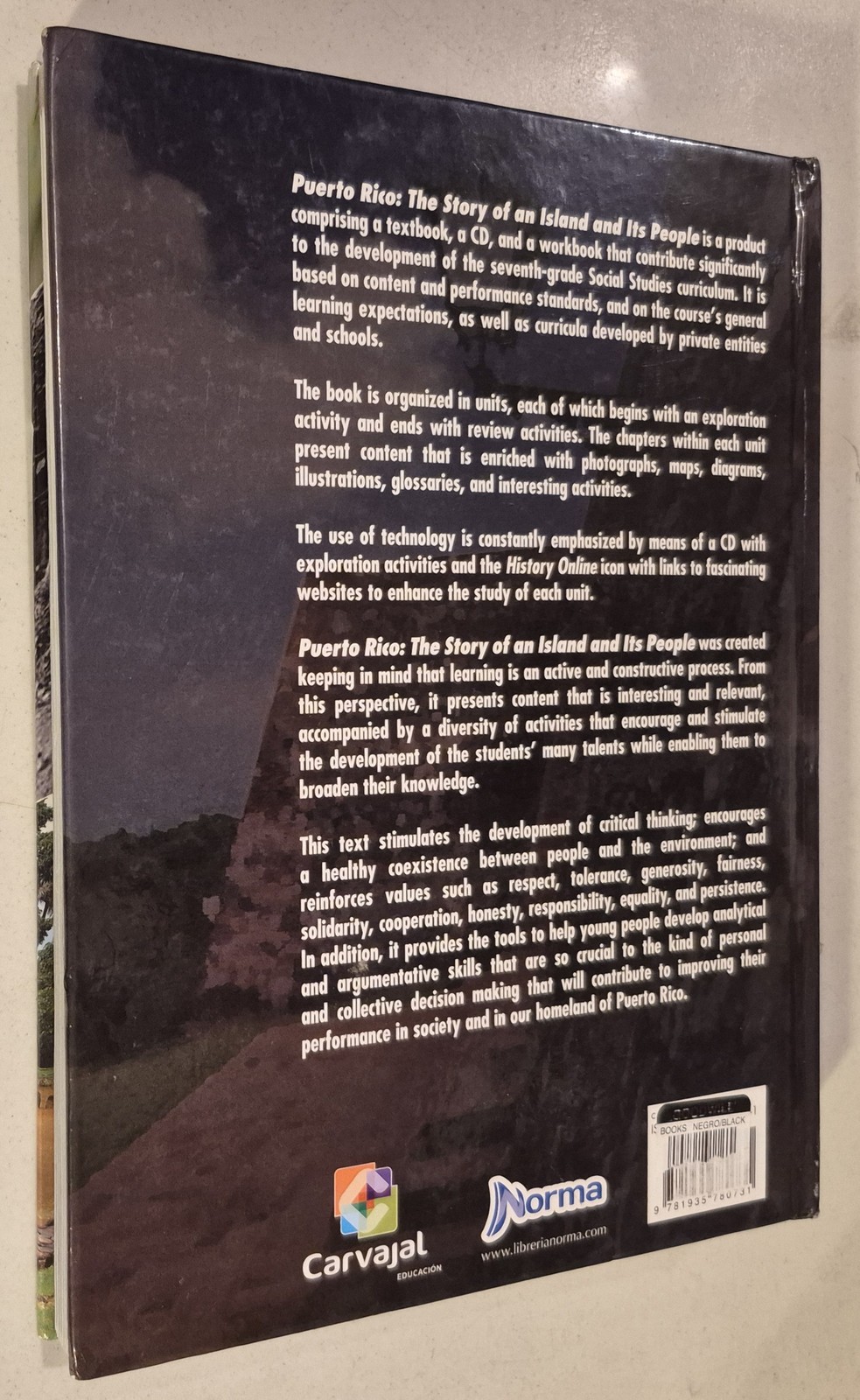 Puerto Rico: The Story of an Island and its People NO CD