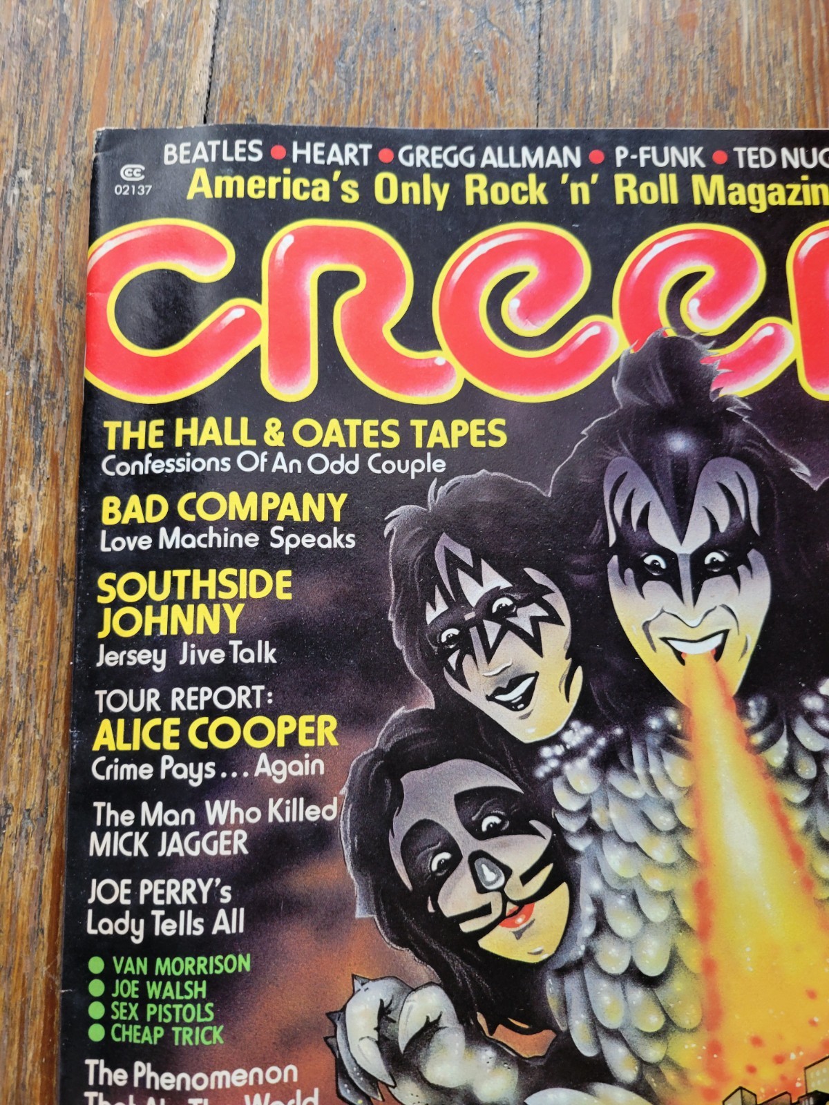 Creem Magazine, Aug 1977, Kiss, Bad Company, Alice Cooper, Hall & Oates, Beatles