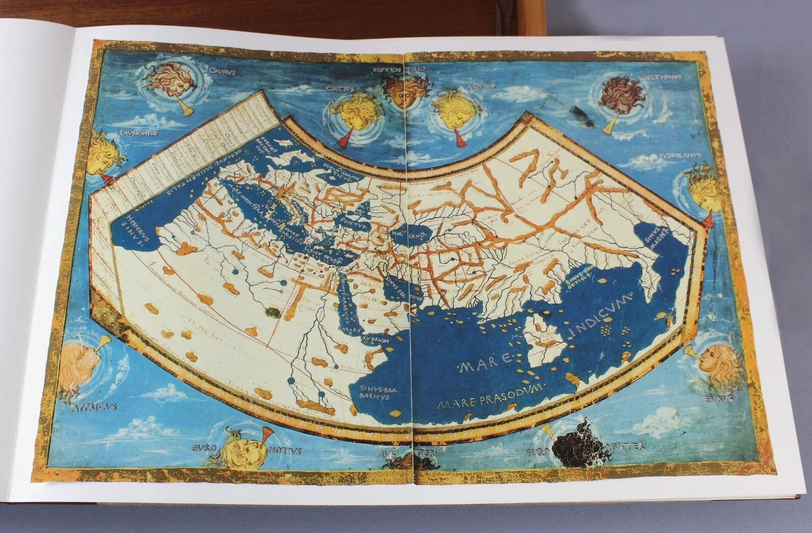 Columbus Papers luxury 1987 edition – Juan RODA signed etchings – in wooden case