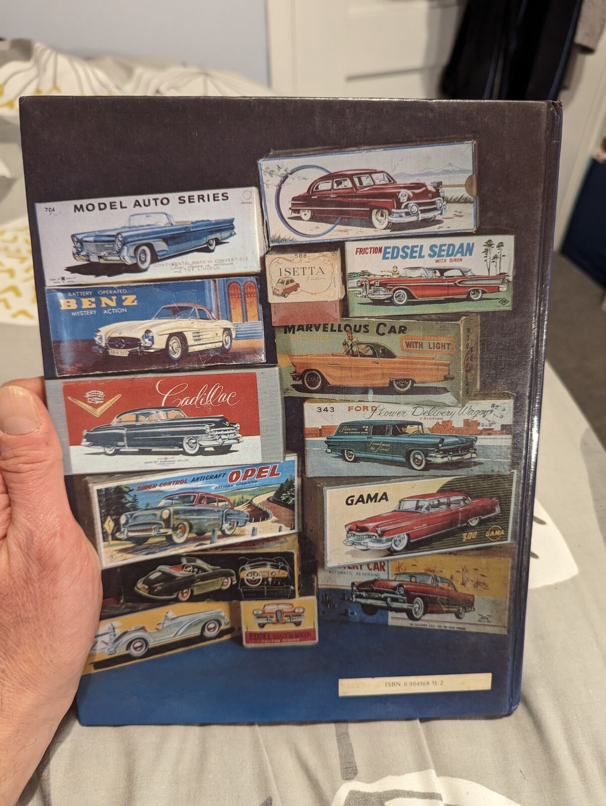 Collecting The Tin Toy Car 1950-1970 By Dale Kelley (Hardback)