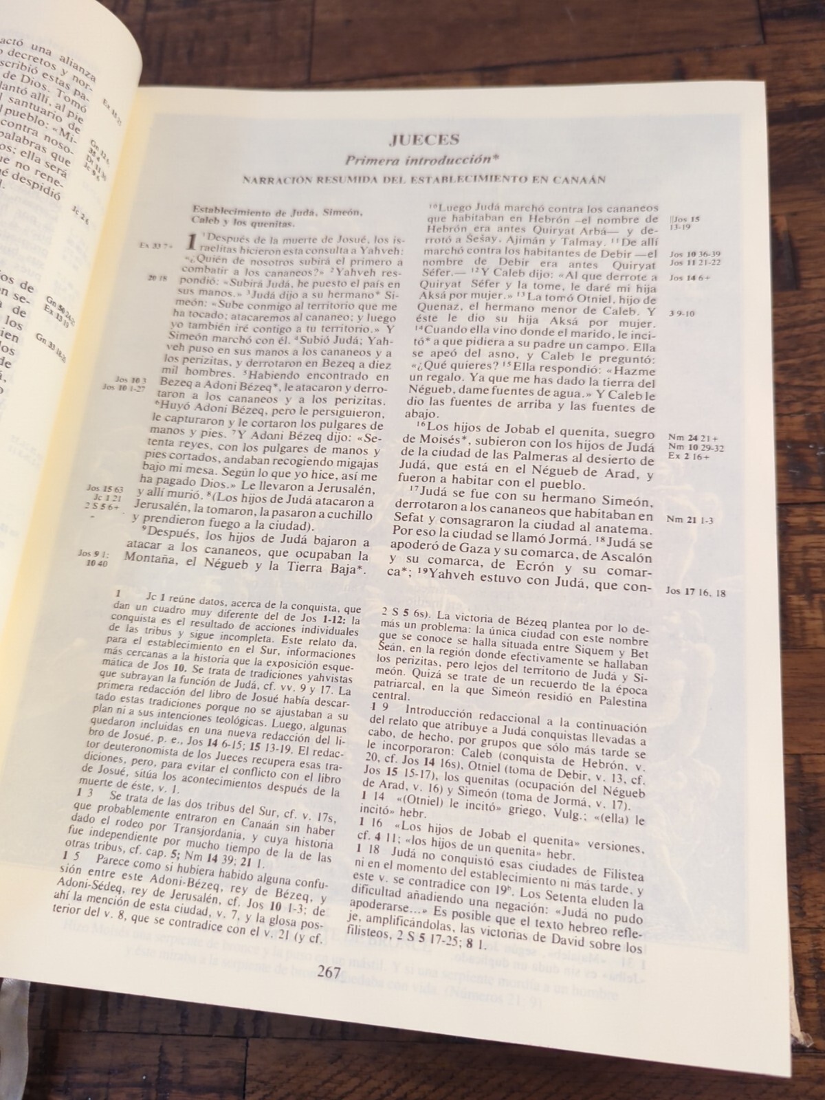 Vintage Bible-Bible Of Jerusalem, Illustrated by Gustave Doré – Volume One. 1999