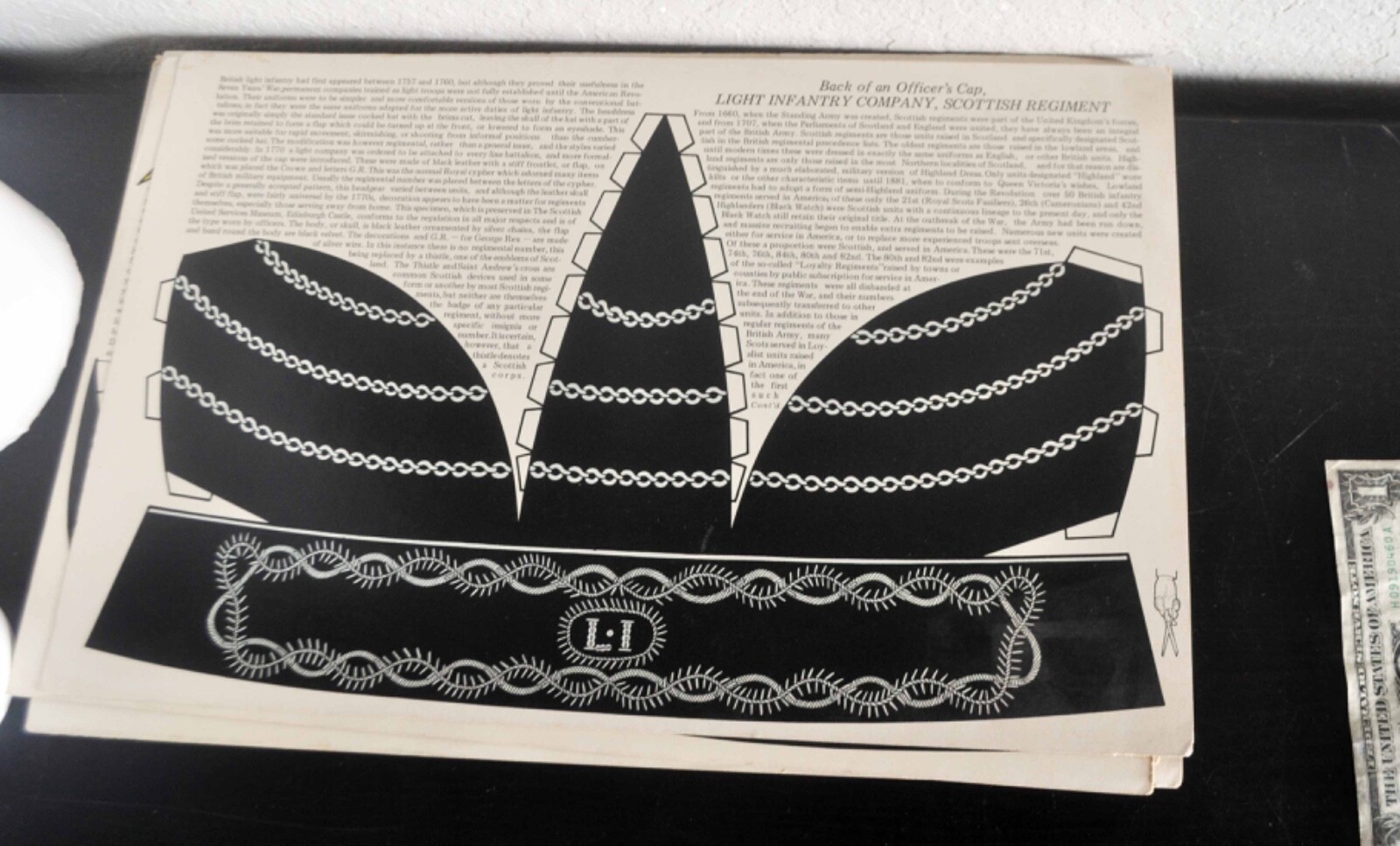 CAPS OF THE AMERICAN REVOLUTION. Complete Set III. Cut Out Book 1976 Bellerophon
