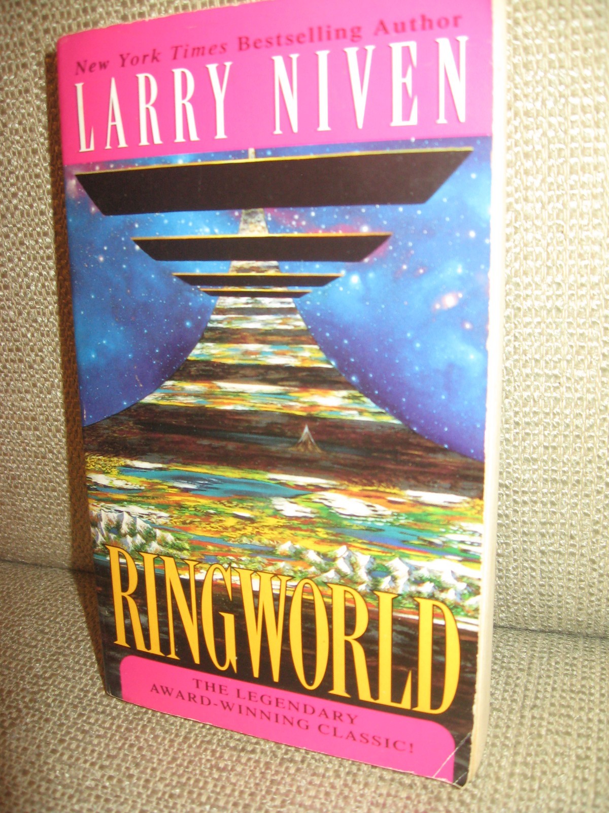 Vintage Science Fiction 10 BOOKS LOT LARRY NIVEN and other